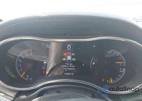 2014 Jeep Grand Cherokee Overland z USA, uszkodzony, nr VIN 1C4RJECT8EC338260